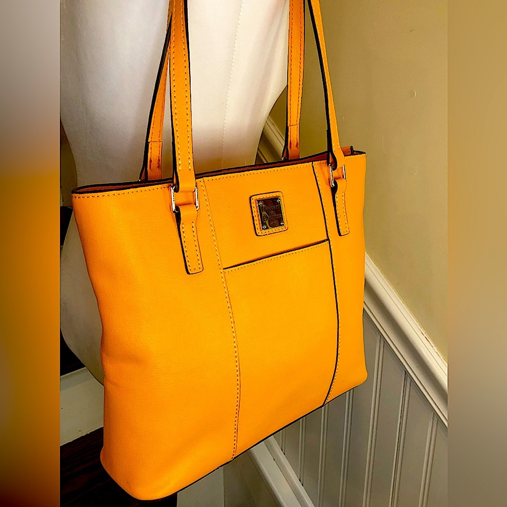 DOONEY BOURKE Orange Saffiano Leather Red Lining Two Top Handle Shoulder Straps - Picture 2 of 16